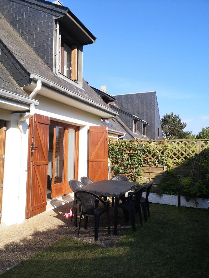 Willa Les Baigneurs Merville-Franceville-Plage Zewnętrze zdjęcie
