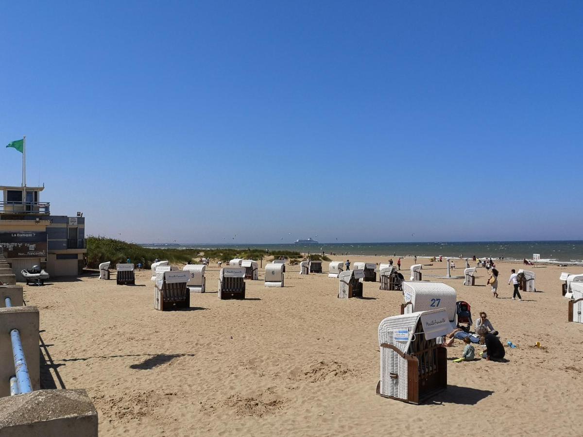 Willa Les Baigneurs Merville-Franceville-Plage Zewnętrze zdjęcie